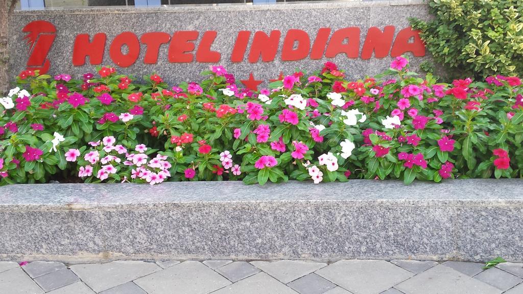 Indiana Hotel Yaş Dış mekan fotoğraf