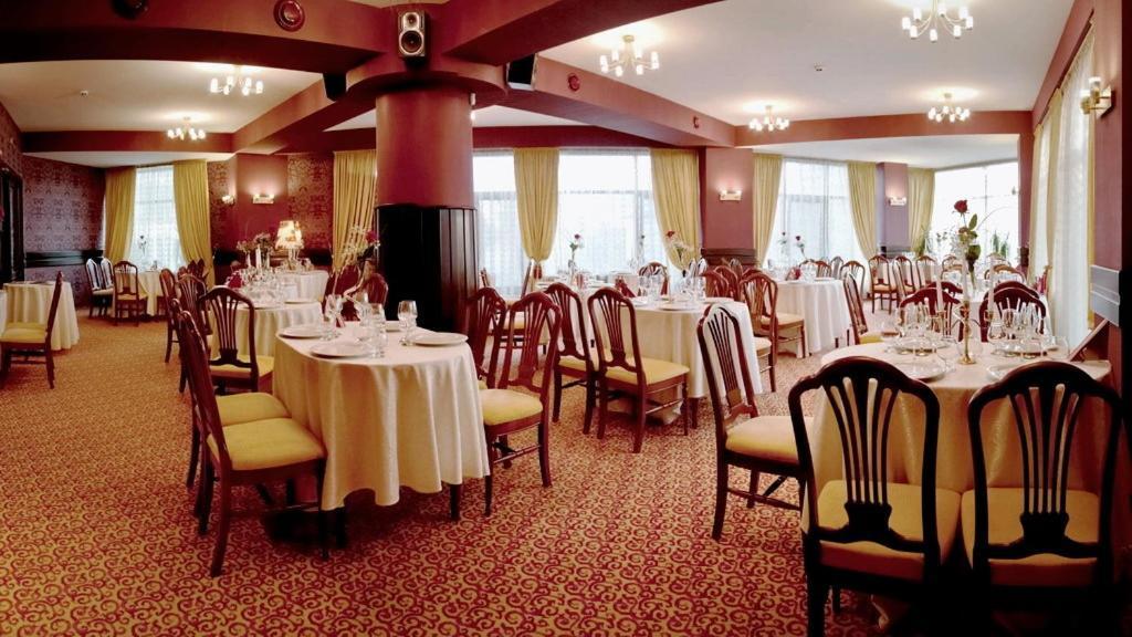 Indiana Hotel Yaş Dış mekan fotoğraf
