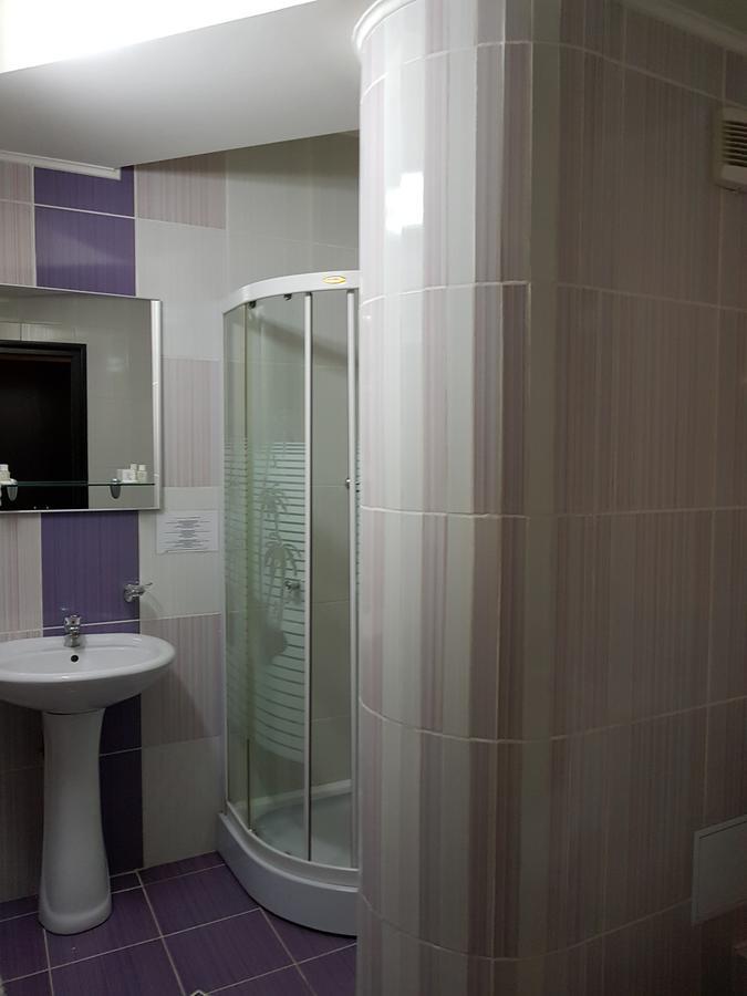 Indiana Hotel Yaş Dış mekan fotoğraf