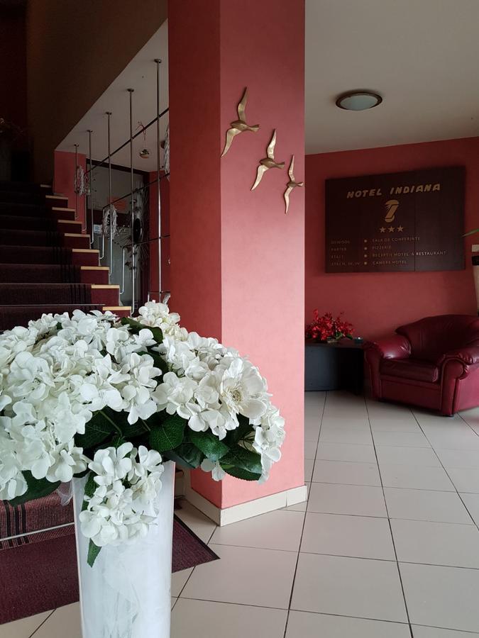 Indiana Hotel Yaş Dış mekan fotoğraf